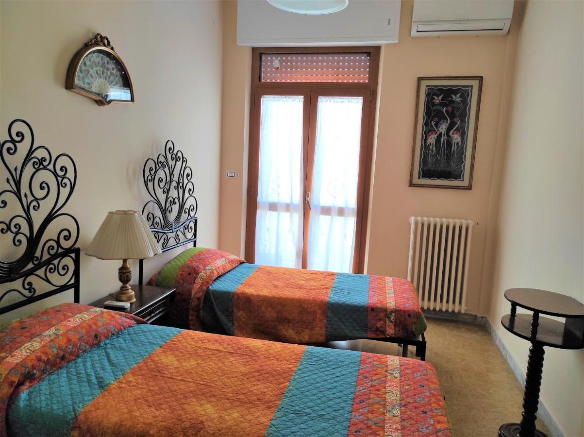 Ferienwohnung La Colonna Holiday House Lecce Exterior foto